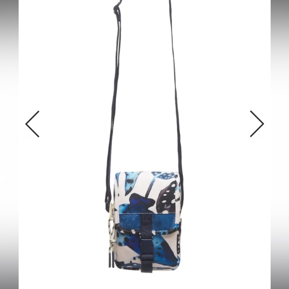 NWT Farm Rio Crossbody Bolsa Fervo - arraia poá - Picture 3 of 6